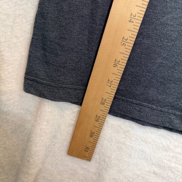 Hurley T-Shirt Mens Size Large Grey Graphic Premium Fit Distressed Look - Picture 5 of 6